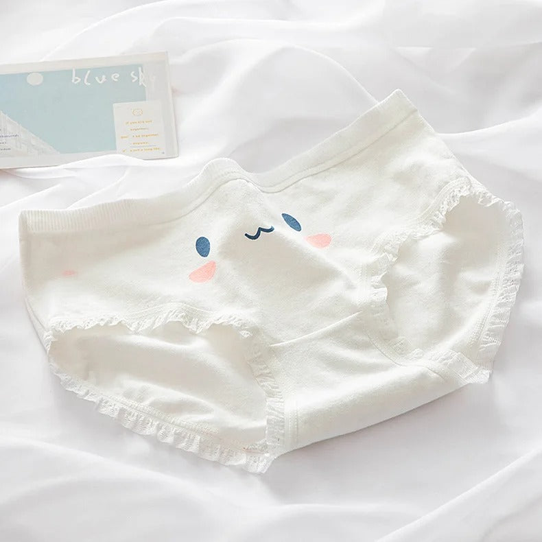 Lovely Lace Cotton Briefs – Comfortable & Traceless Panties